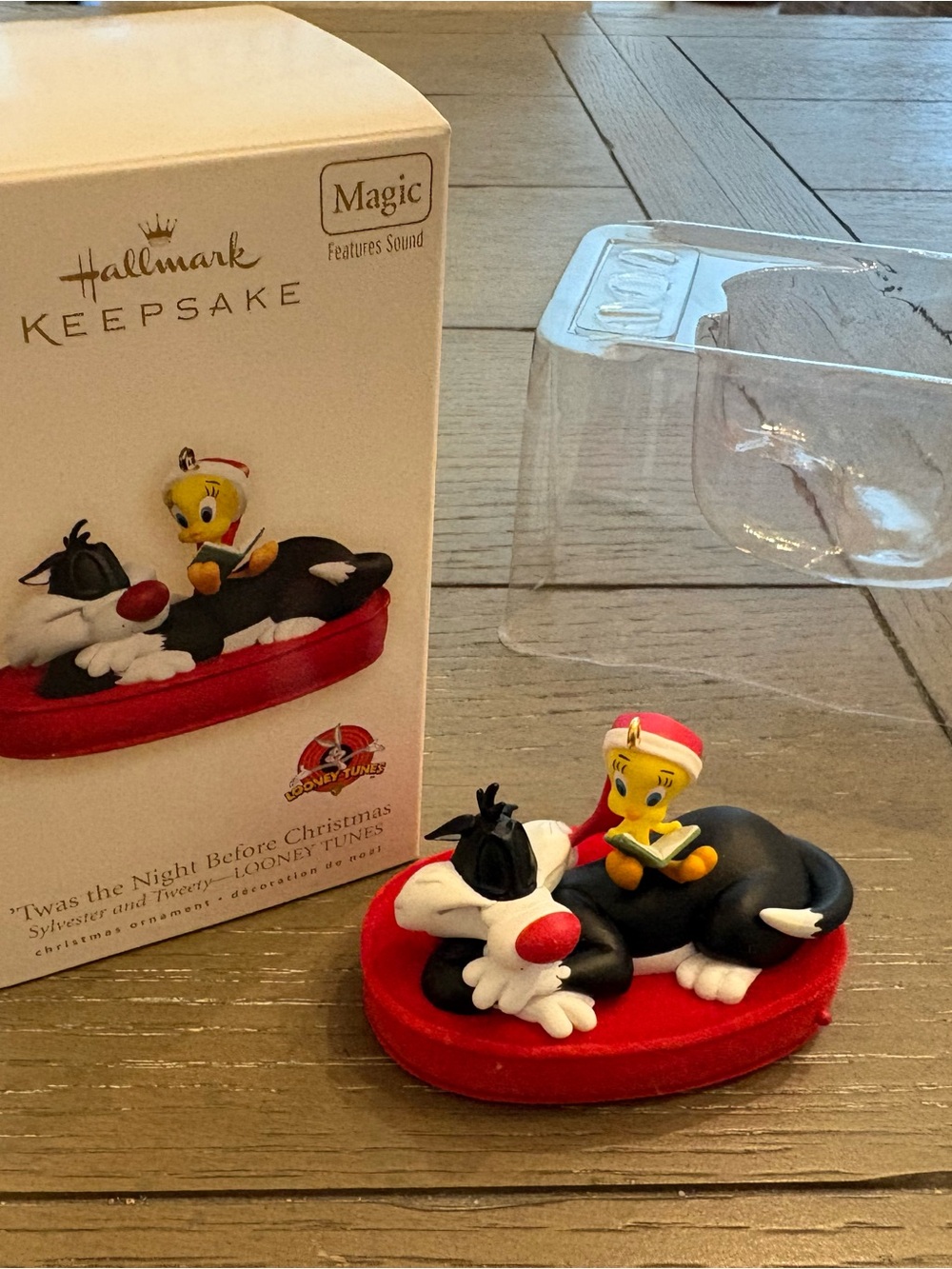2008 Hallmark Keepsake Tweety & Sylvester “‘Twas The Night Before Christmas”